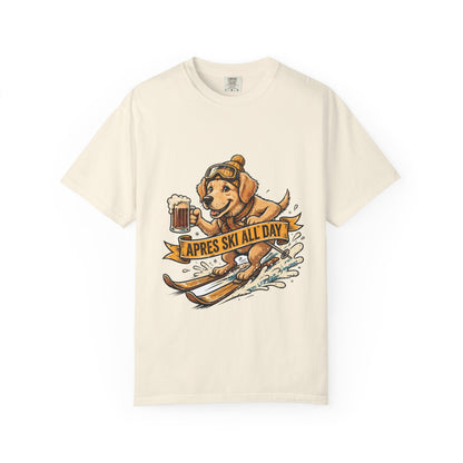 Golden Retriever Apres Ski Tee | Funny Winter Dog Graphic Shirt