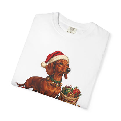 Santa's Little Yelper Dachshund Christmas Tee
