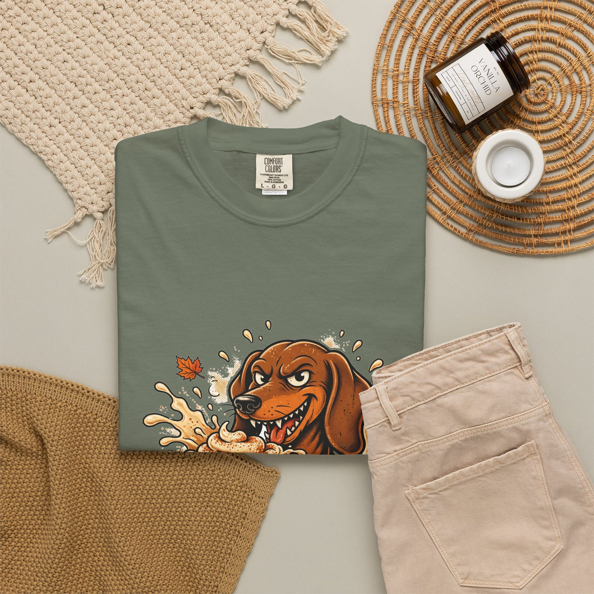 Dachshund Yes I'm Basic Tee | Funny Fall Dog Graphic Shirt