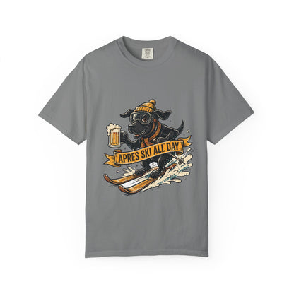 Labrador Retriever Apres Ski Tee | Funny Winter Dog Graphic Shirt