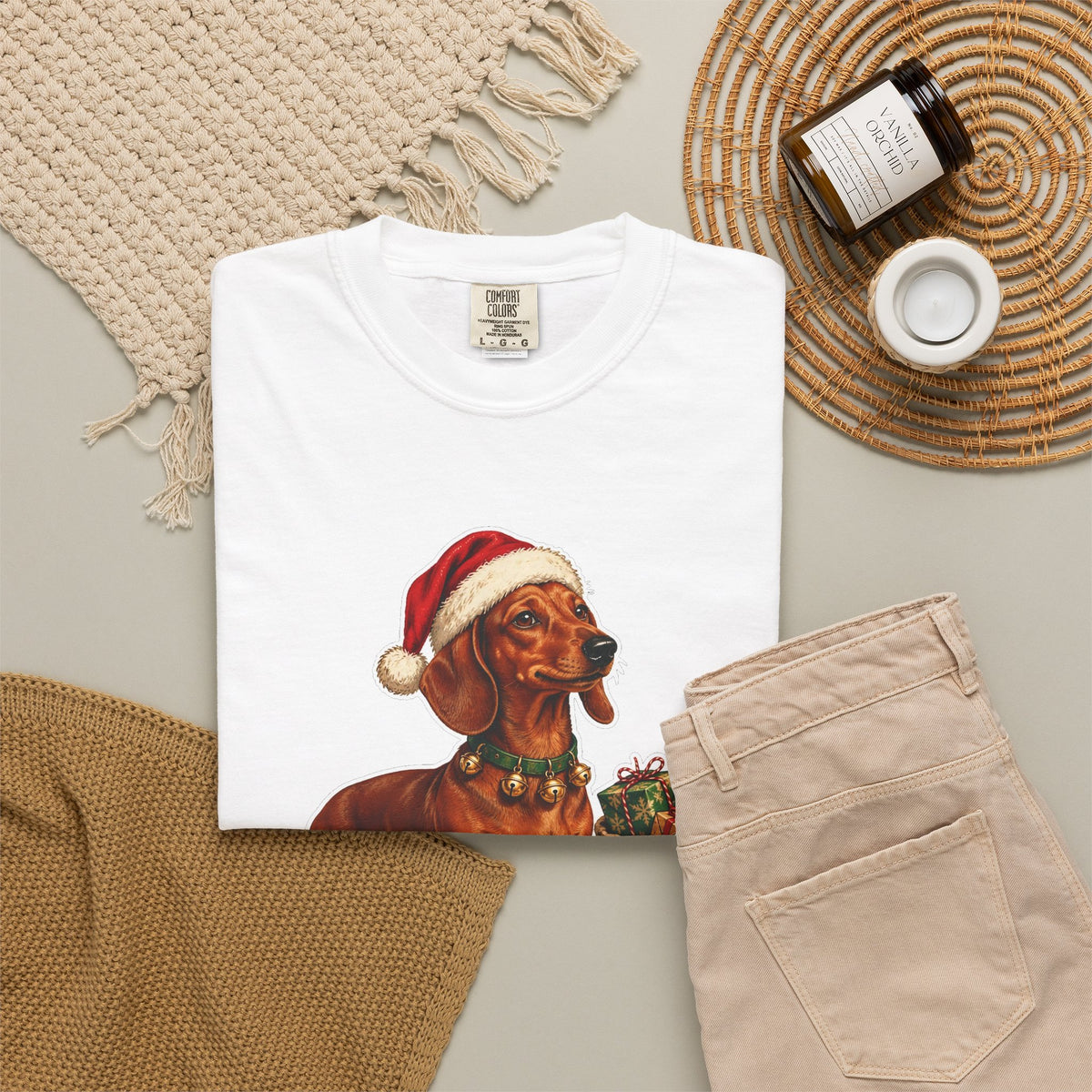 Santa's Little Yelper Dachshund Christmas Tee