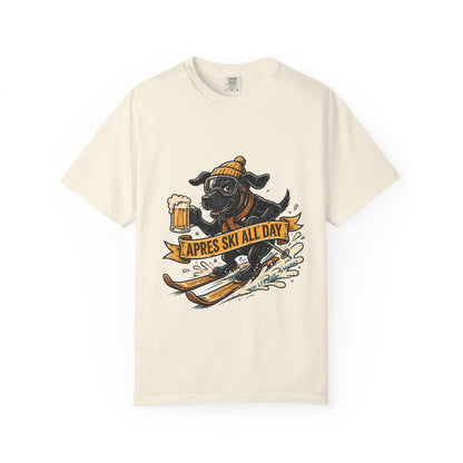 Labrador Retriever Apres Ski Tee | Funny Winter Dog Graphic Shirt