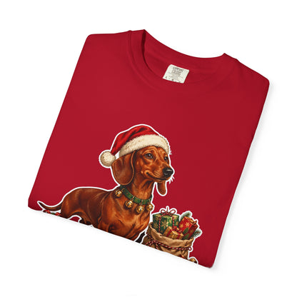 Santa's Little Yelper Dachshund Christmas Tee